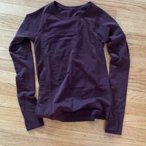 Athleta Momentum Long Sleeved Garnet